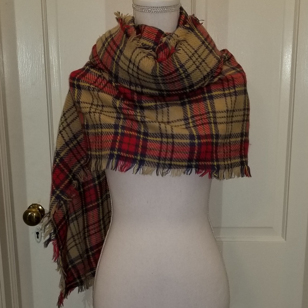 Boutique Blanket Scarf Plaid EUC